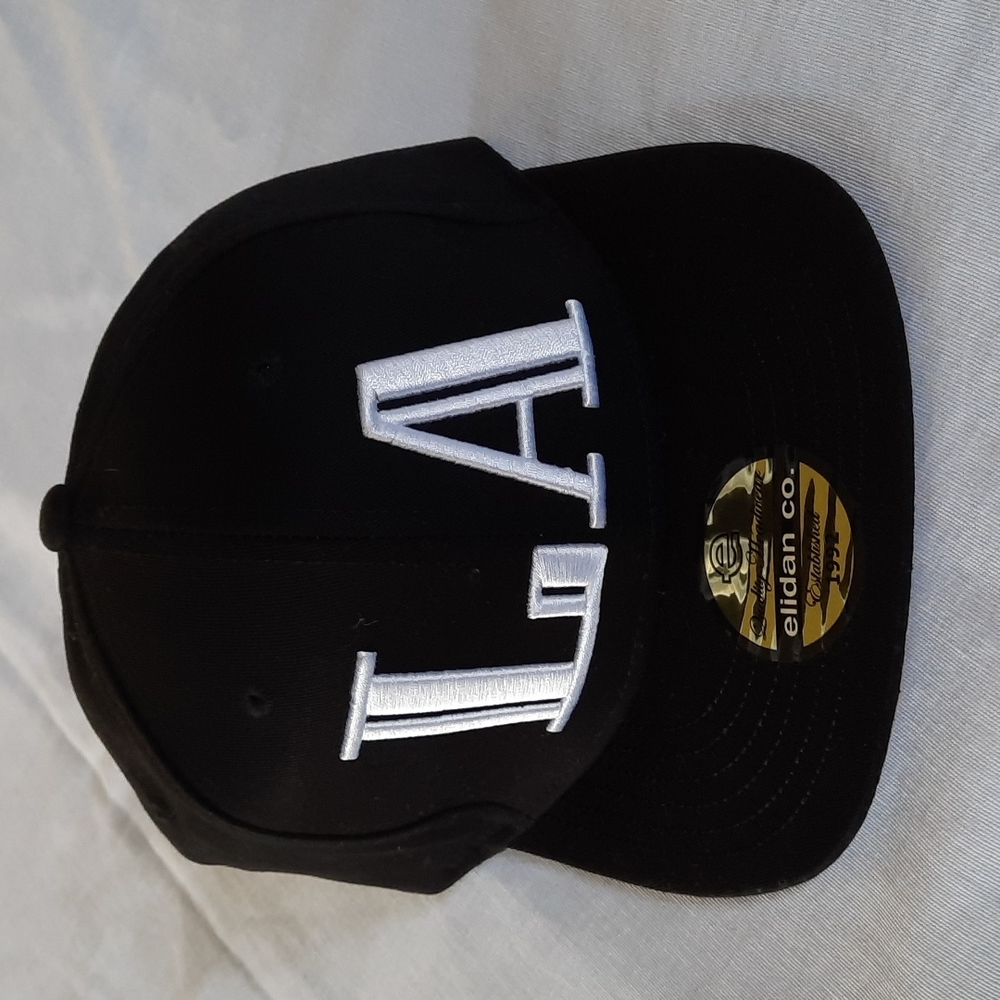 LA hat NWT